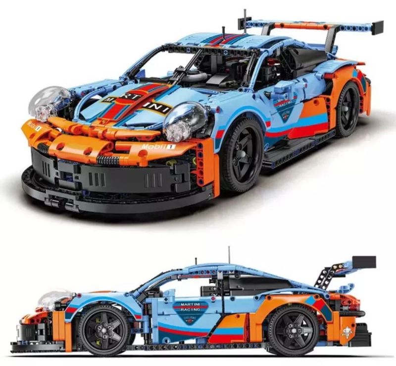 Porsche 911 RSR Gulf Oil Blue