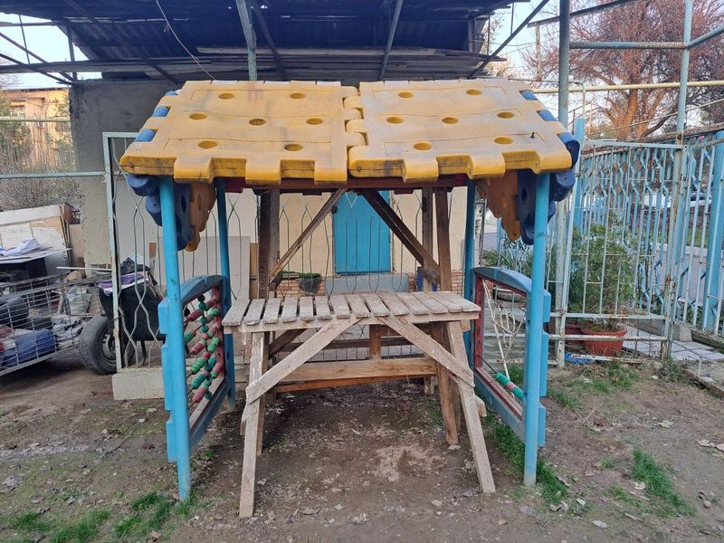 Продаётся детская качели Продаётся детская качели