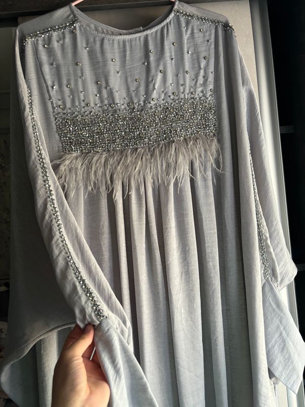Abaya qo’l ishi umuma kiyilmagan Abaya qo’l ishi umuma kiyilmagan