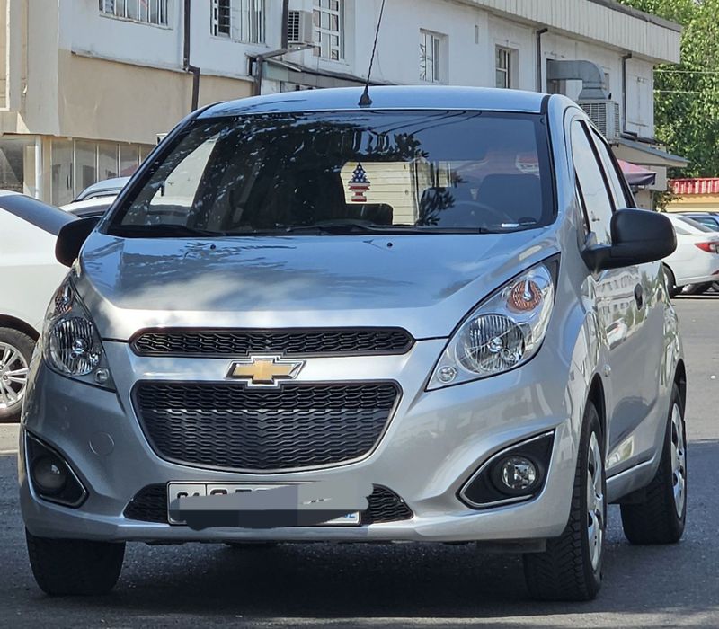 Spark 1_pazitsa Srochna sotiladi
