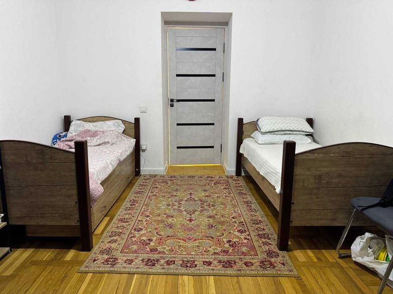 Продается двухэтажная кровать с матрасами и шкафом в комплекте. 190*90 Продается двухэтажная кровать с матрасами и шкафом в комплекте. 190*90
