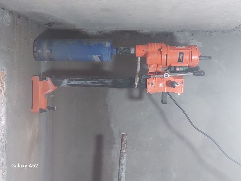 Almazniy buravoy Beton va gʻishtli devor teshamiz Almazniy buravoy Beton va gʻishtli devor teshamiz