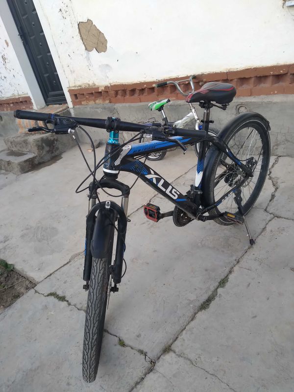 Velosiped rasmdagi _ велосипед сотилади Velosiped rasmdagi _ велосипед сотилади