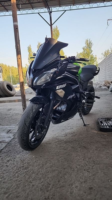 Kawasak ER6F 600cc