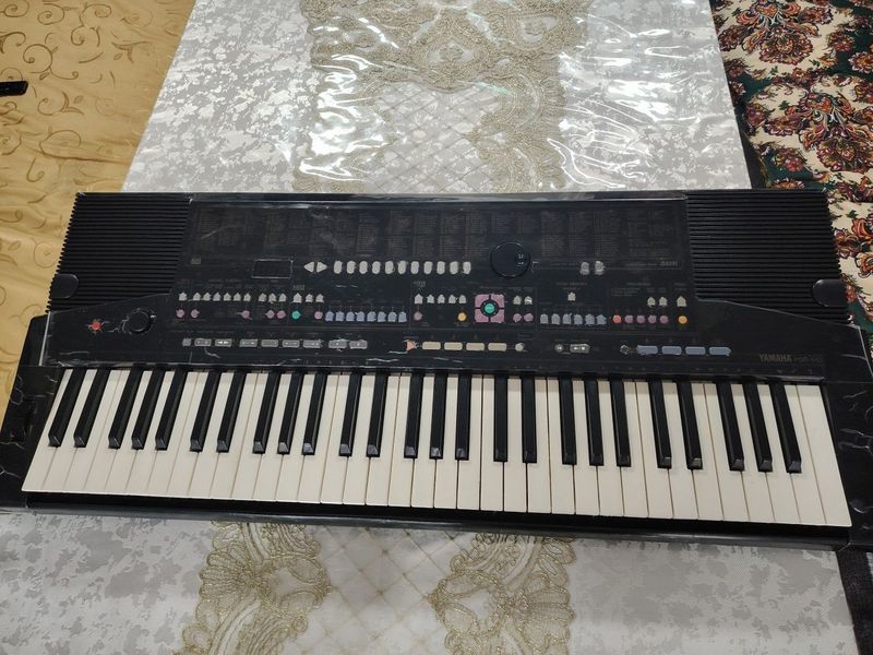 Синтезатор yamaha psr 510 холати зур кинопка ва клавишлари юмшок запис