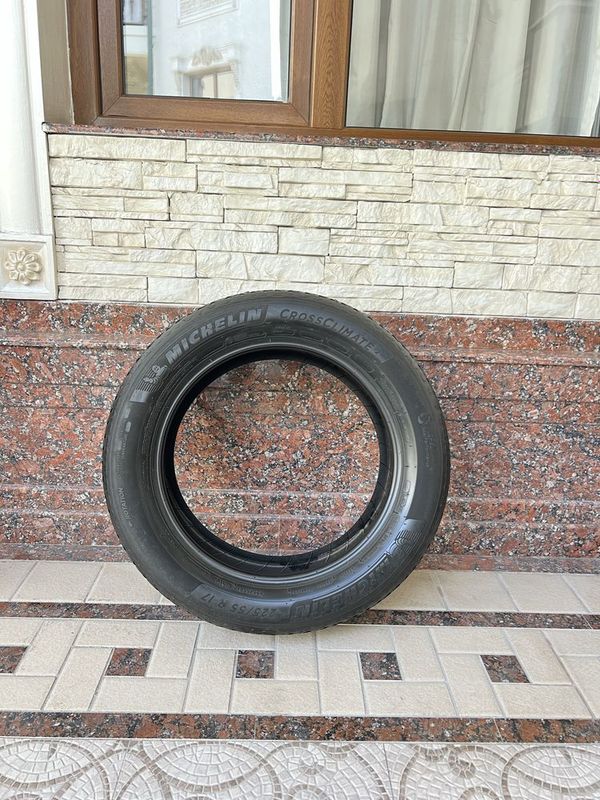 Arzon michelin balon sotiladi 225/55/17