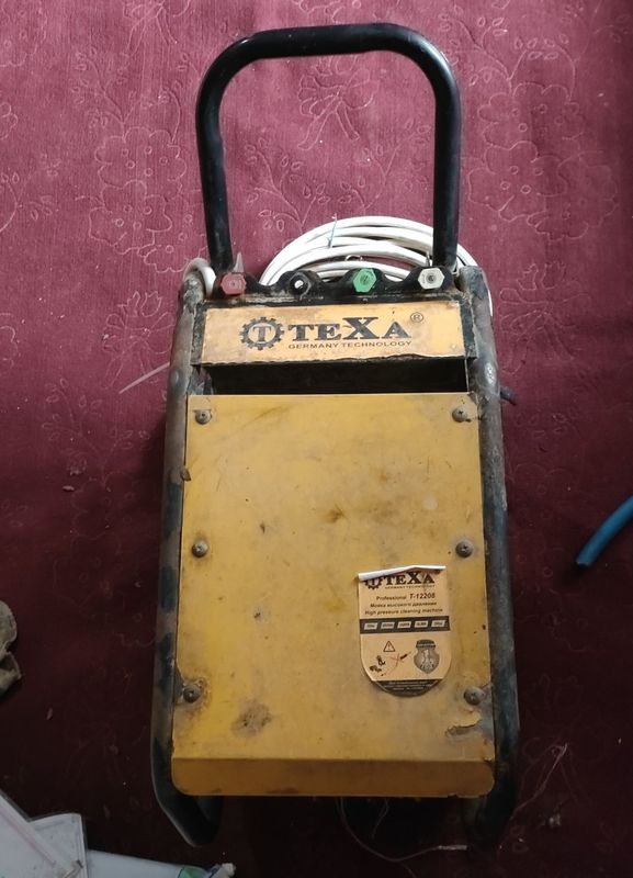 KARCHER, TEXA brendi, Yangi holatda. KARCHER, TEXA brendi, Yangi holatda.