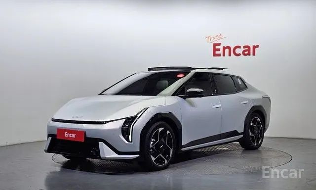 Kia EV4 Elektromobil Koreadan zakazga obkeberamiz E'lonni oqing