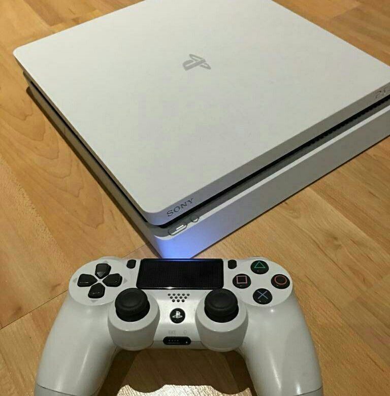 PlayStation 4 slim 500 gb PlayStation 4 slim 500 gb
