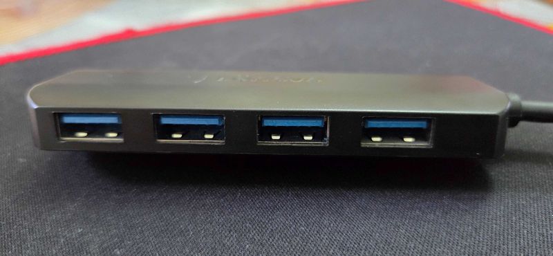 USB-хаб, разветвитель на 4 порта: Lenovo USB-A to 4 Port USB-A Hub USB-хаб, разветвитель на 4 порта: Lenovo USB-A to 4 Port USB-A Hub