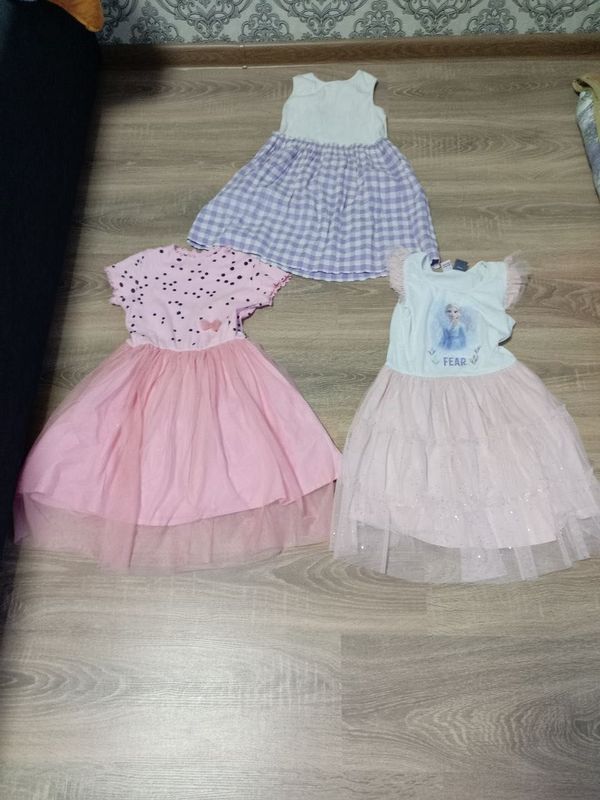 Платья на девочку 5-6 лет Платья на девочку 5-6 лет