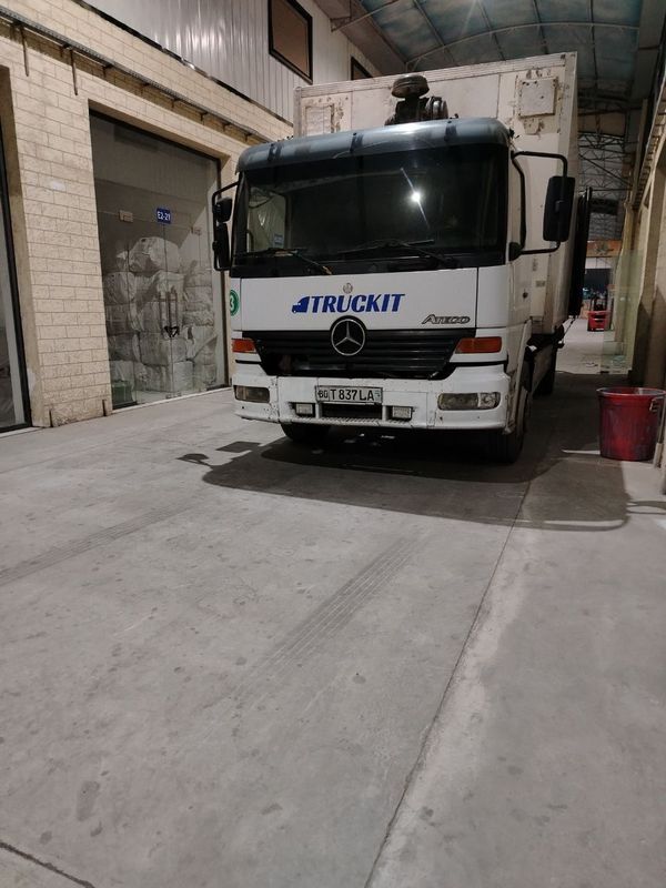 Mercedes Benz ateco yuk mashinasi, 10 tonnalik Mercedes Benz ateco yuk mashinasi, 10 tonnalik