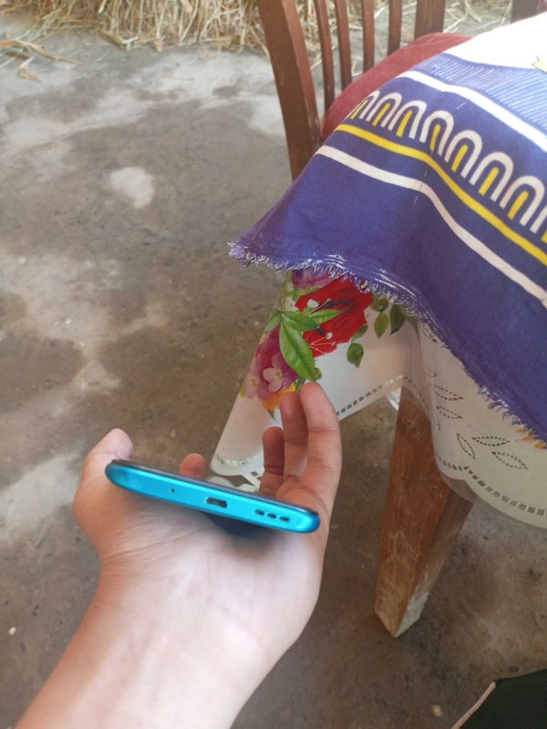 Telefon Sotiladi! SROCHNO.REDMI 9A