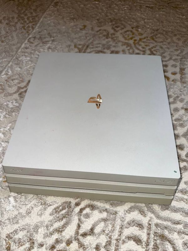 PlayStation 4 Pro 1TB PlayStation 4 Pro 1TB