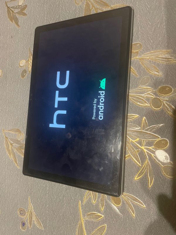 Планшет HTC сотилади Планшет HTC сотилади