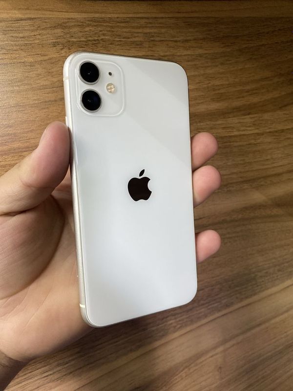 Iphone 11 128gb naxtga va nasiyaga Iphone 11 128gb naxtga va nasiyaga