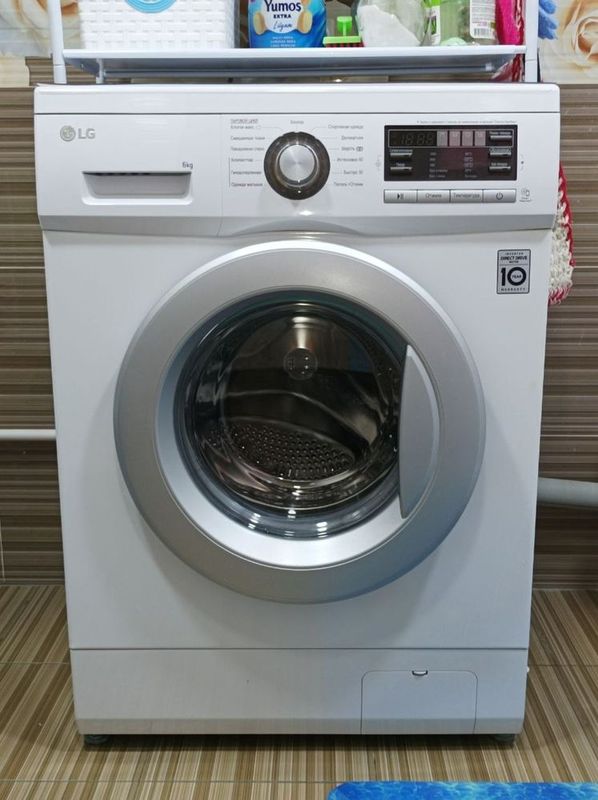 Продам свою стиральную машину LG Продам свою стиральную машину LG