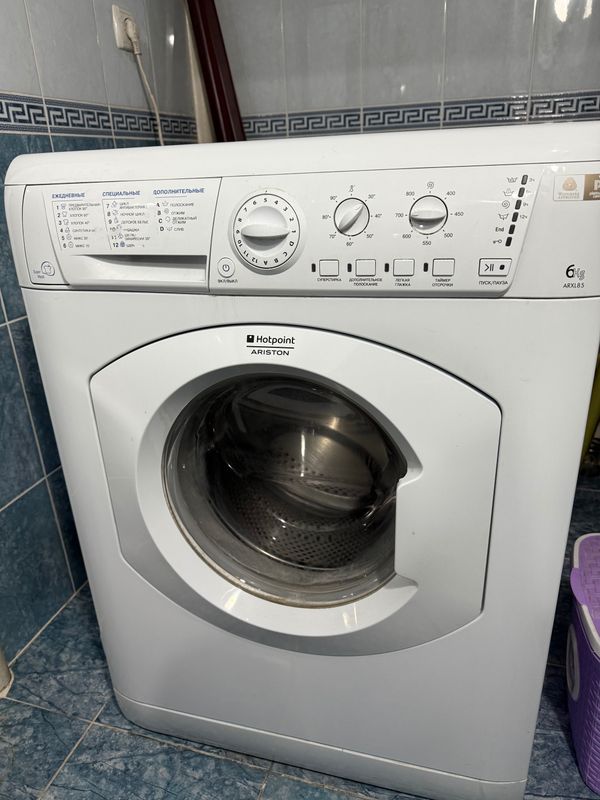 Стиральная машина Hotpoint Ariston Стиральная машина Hotpoint Ariston
