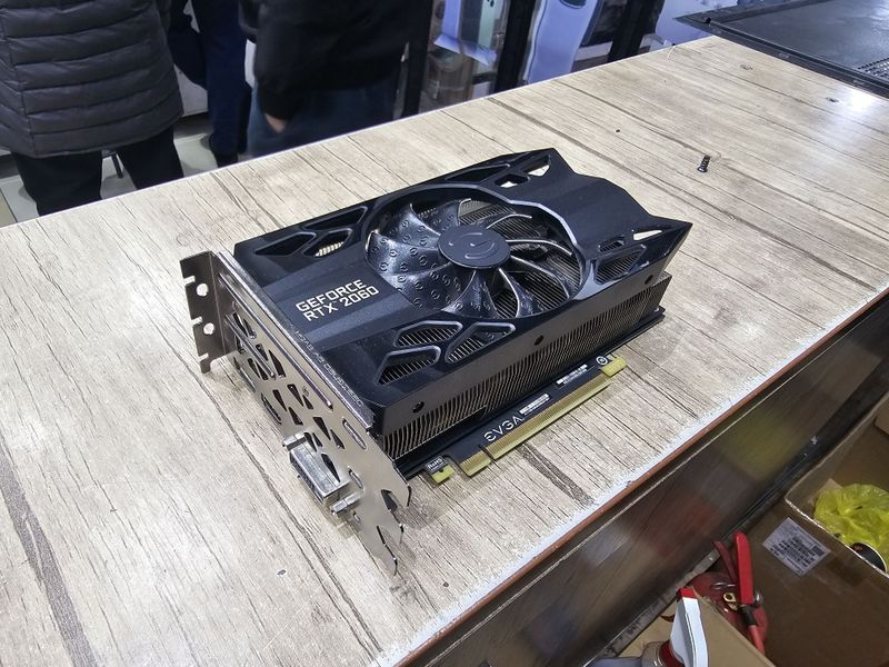 Видеокарта EVGA Nvidia RTX2060