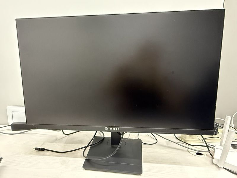 Monitor Immer 27 диагональ в хопошем состоянии Monitor Immer 27 диагональ в хопошем состоянии