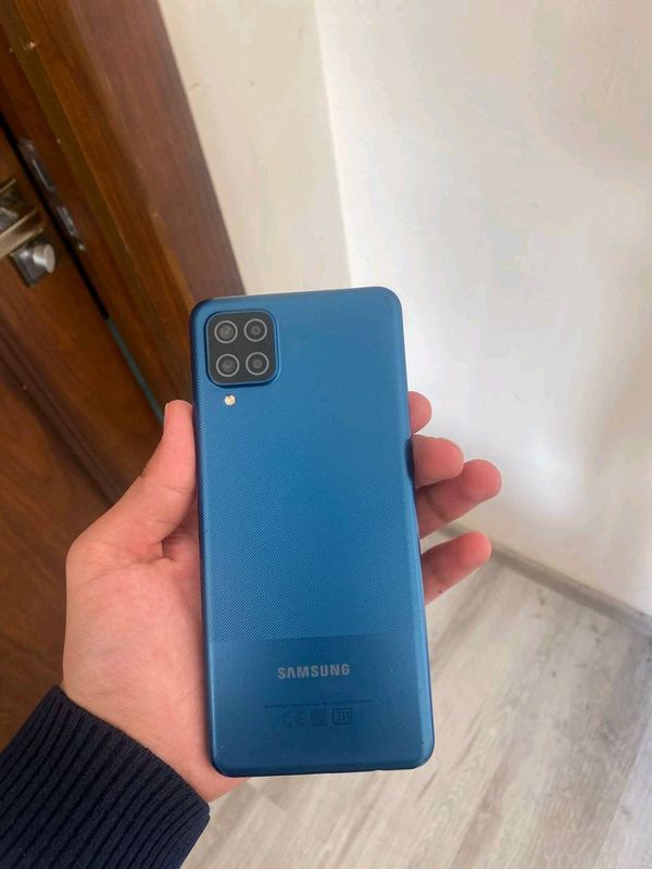 Samsung A12