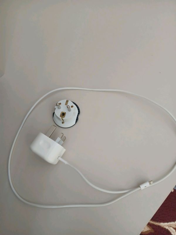 iphone galofka va kabel orginal 100% iphone galofka va kabel orginal 100%