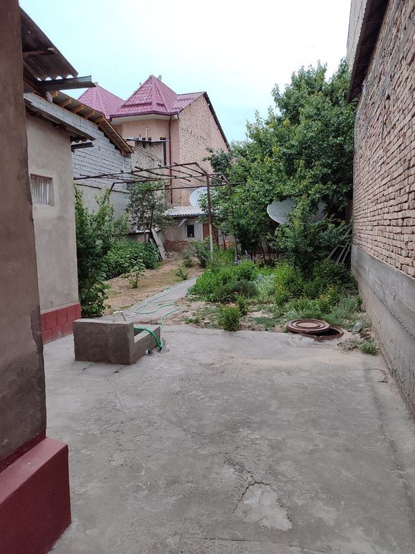 Продаётся участок Яккасарайский район Ул Шохджахон Продаётся участок Яккасарайский район Ул Шохджахон