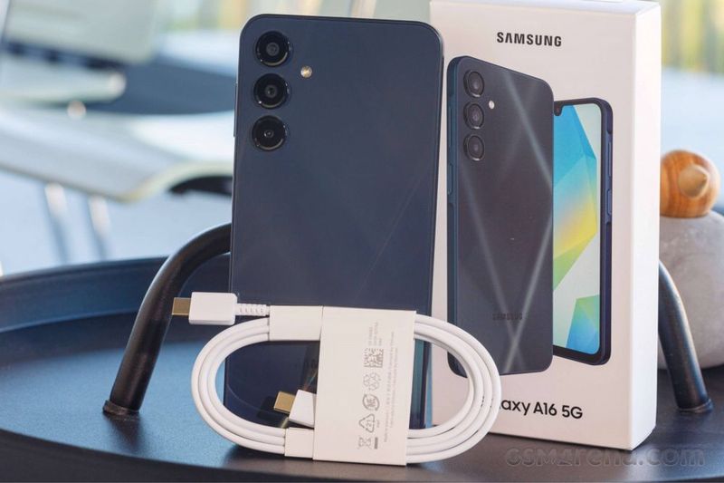 Srochnoo!!! Samsung A16. 8/128 yengi