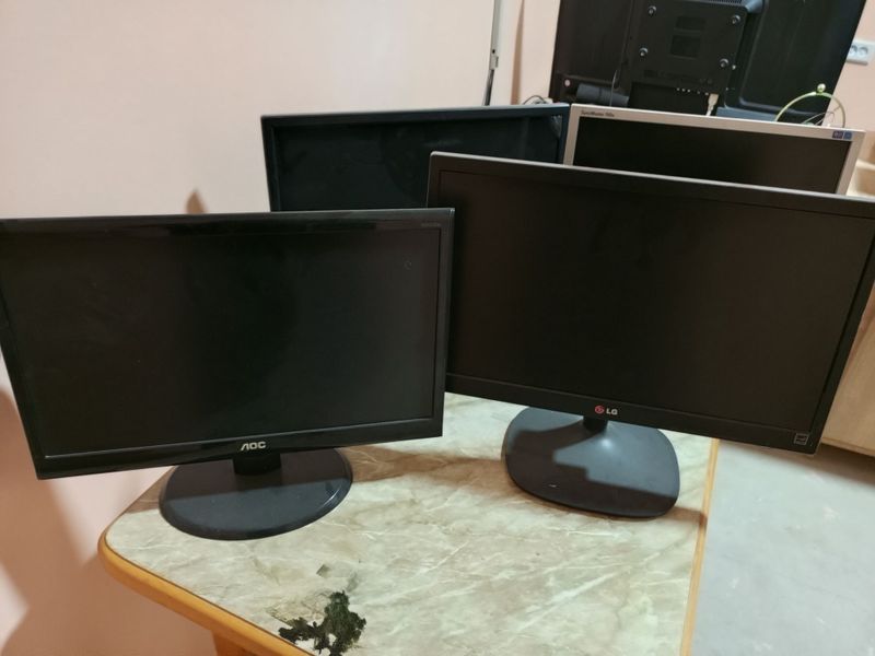 Продаётся компьютеры,принтер,проектор и экран ! Продаётся компьютеры,принтер,проектор и экран !