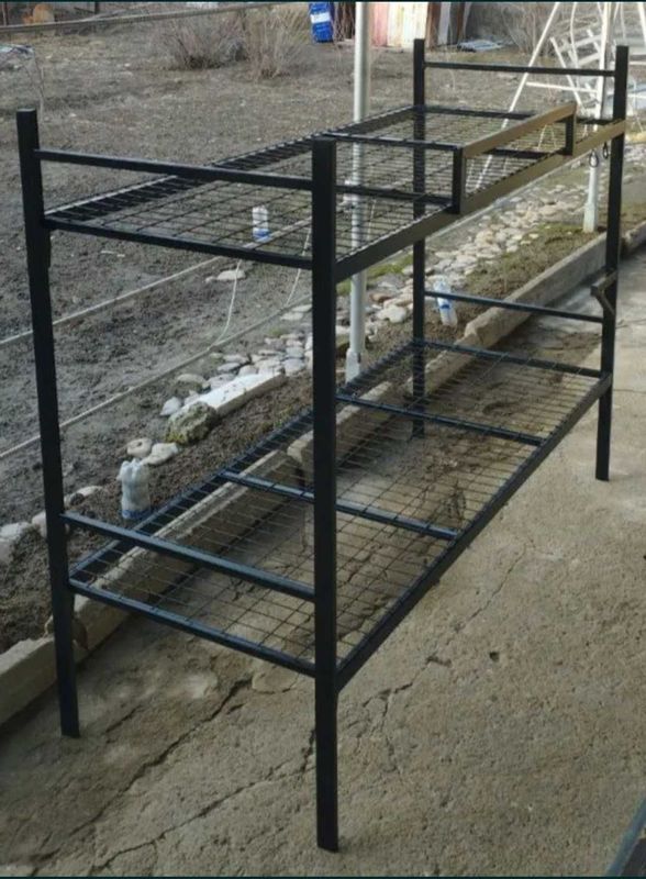 Продам кровать двух этажный Продам кровать двух этажный