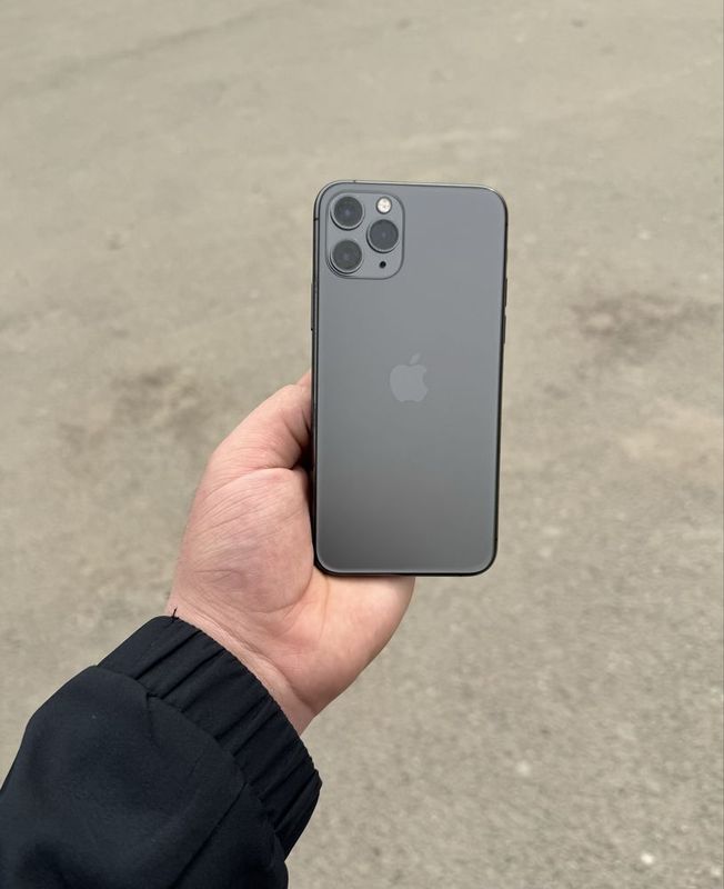 Iphone 11 pro ideal grey 64gb yomks 86radnoy ayb yoq hamma joyi ishlid