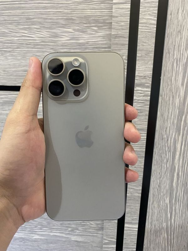 Srochna Iphone 15promax Srochna Iphone 15promax