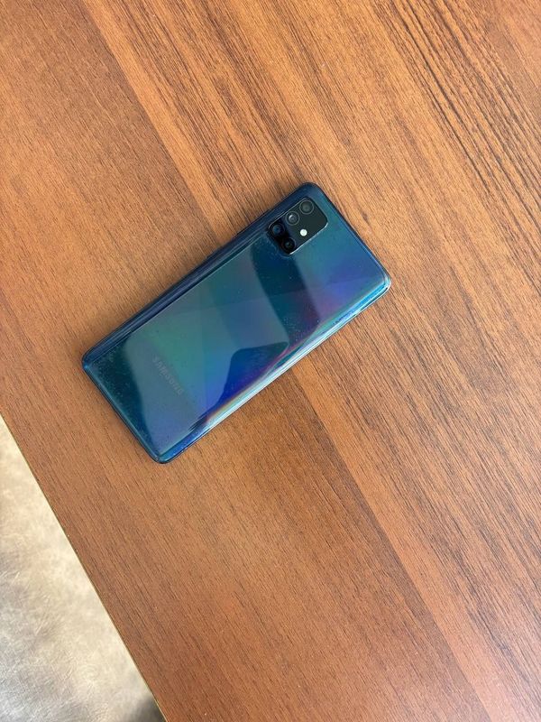 Samsung Galaxy A51 с гарантией Samsung Galaxy A51 с гарантией