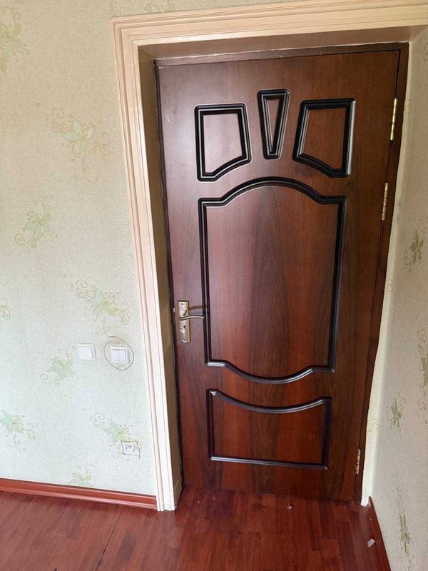 Продаются межкомнатные мдф двери б/у Продаются межкомнатные мдф двери б/у
