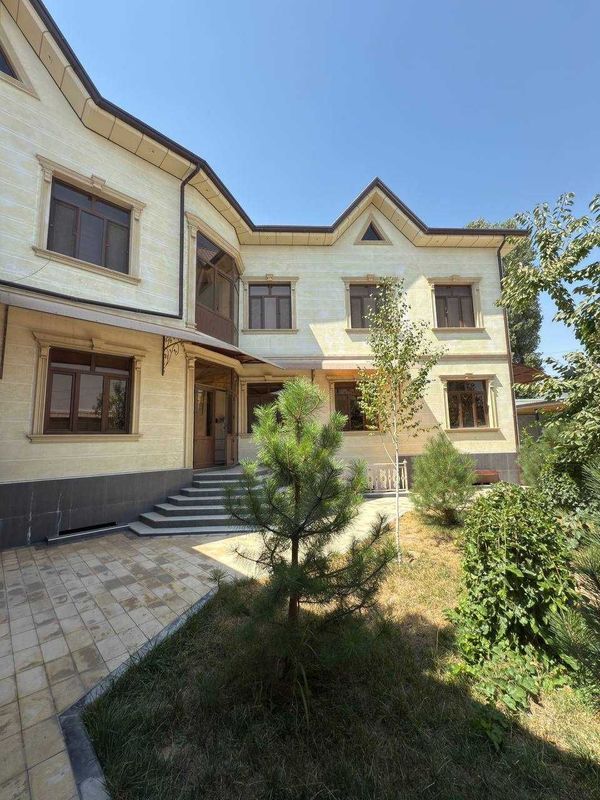 Продаётся дом Амир Тимур МЧС махалля 6.7 соток 900м2 3 уровня 11 ком. Продаётся дом Амир Тимур МЧС махалля 6.7 соток 900м2 3 уровня 11 ком.