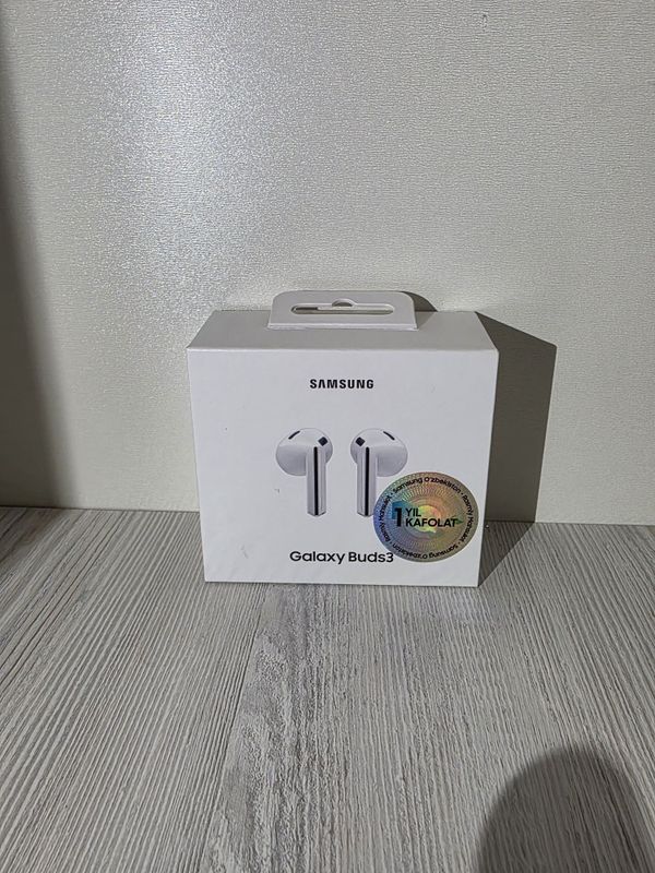 Yengi Naushnik sotiladi Samsung Buds 3 White Orginal Yengi Naushnik sotiladi Samsung Buds 3 White Orginal