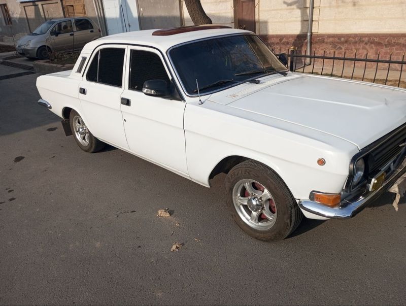 Volga 2410 sotiladi