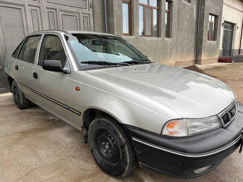 Daewoo Nexia 1 2006 yil Toshkent 1 ta qo`l haydalgan, benzin.