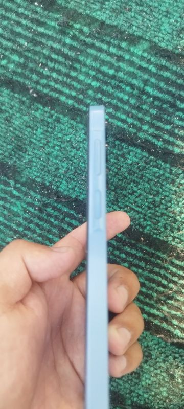Samsung A15 6/128 steklosini chetida ozgina singan joyi bor bilinmaydi Samsung A15 6/128 steklosini chetida ozgina singan joyi bor bilinmaydi