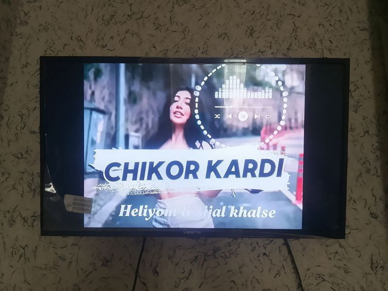Televizor sotiladi
