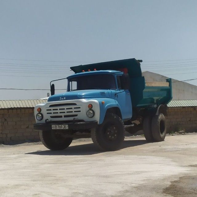 Zil maskovskiy sotiladi Zil maskovskiy sotiladi