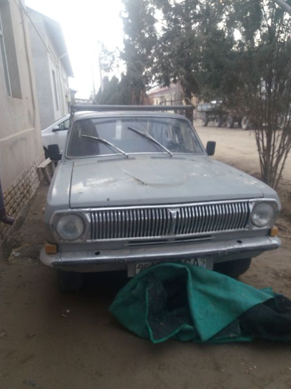 Gaz 2401 sotiladi