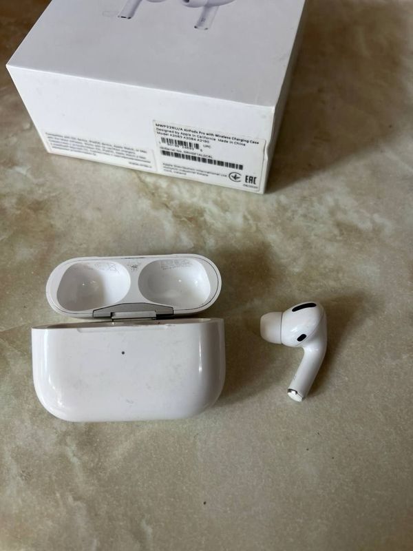 AirPods Pro Правый Наушник (А2083 А2084 А2190)