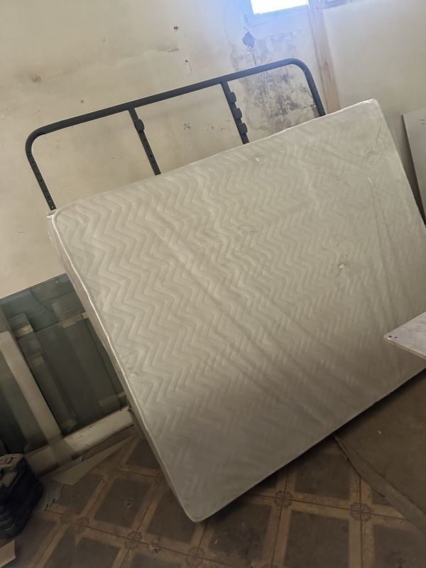 matras sotiladi yengi 1.60x200 matras sotiladi yengi 1.60x200