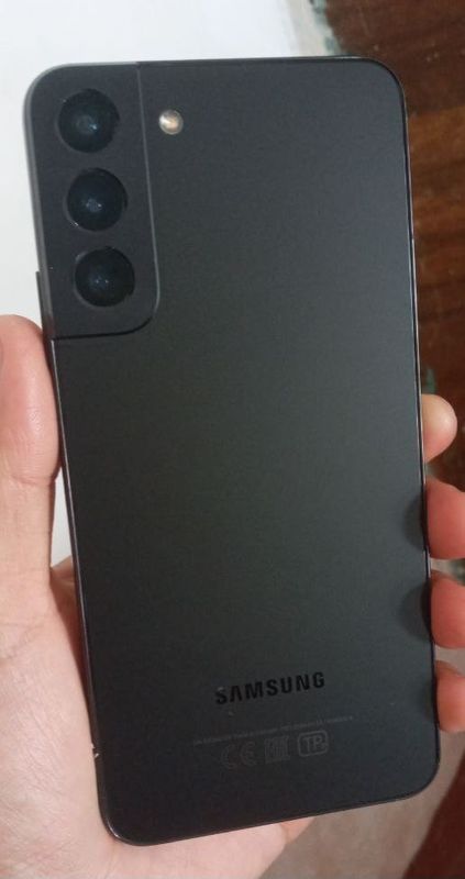 Самсунг S22+ память 128Gb Самсунг S22+ память 128Gb
