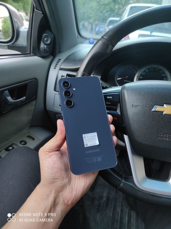 Samsung A55 8/128gb holati Yengide idial holatda Samsung A55 8/128gb holati Yengide idial holatda