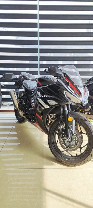 Yamaha V6 инжектор АБС радиатор 2 цилиндр кредит, рассрочка без взноса Yamaha V6 инжектор АБС радиатор 2 цилиндр кредит, рассрочка без взноса
