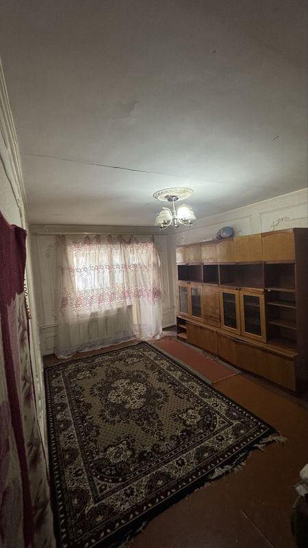 Уй ижарага чирчик бозорни озида космос дом 3 хонади аренда дом Уй ижарага чирчик бозорни озида космос дом 3 хонади аренда дом