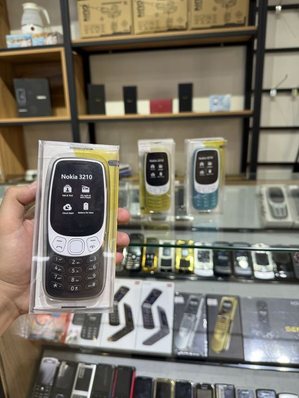 Nokia 3210 новый пачка гарантия бор Nokia 3210 новый пачка гарантия бор