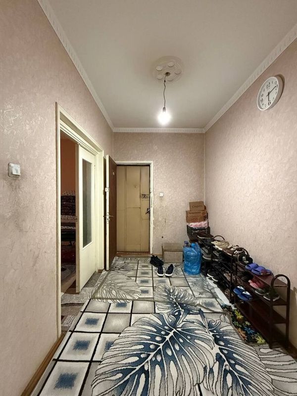Срочно квартира Юнусабод 19.кв 3/2/5 Срочно квартира Юнусабод 19.кв 3/2/5